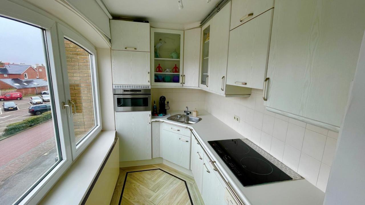 Beach Apartments Seaview Plus Parking Зандвоорт Екстериор снимка